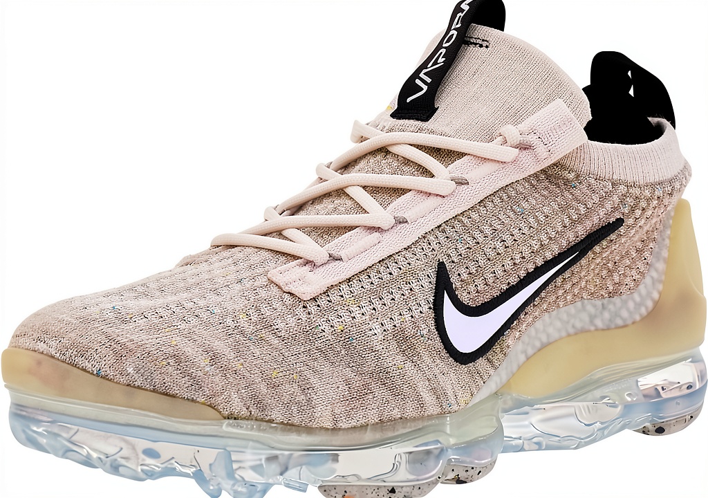 Child slipping on Nike Air VaporMax Kids Shoes Flyknit Recycled on a low step