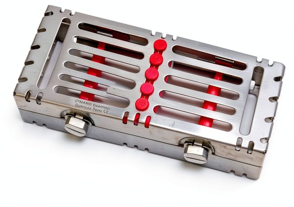 German Sterilization Cassette Tray Rack Box with Double Button Detachable 5 Slot CYNAMED-3